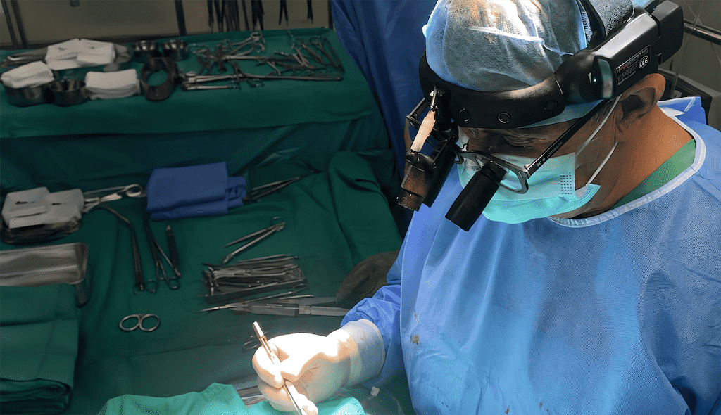 Pr Mohammed Laaroussi — Chirurgie cardiovasculaire — Cardiologie interventionnelle